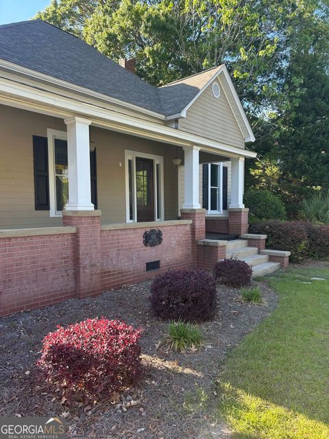 610 Ridge AVE N Tifton GA 31794