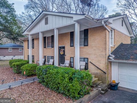 Photo of 1607 Hillview Avenue, Jonesboro, GA 30236 (MLS # 10676121)