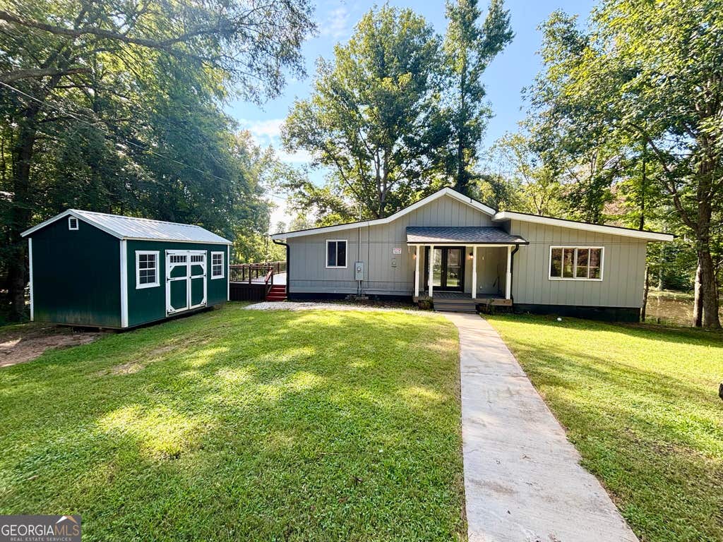 Photo of 557 Benttree Circle, Toccoa, GA 30577 (MLS # 10832860)