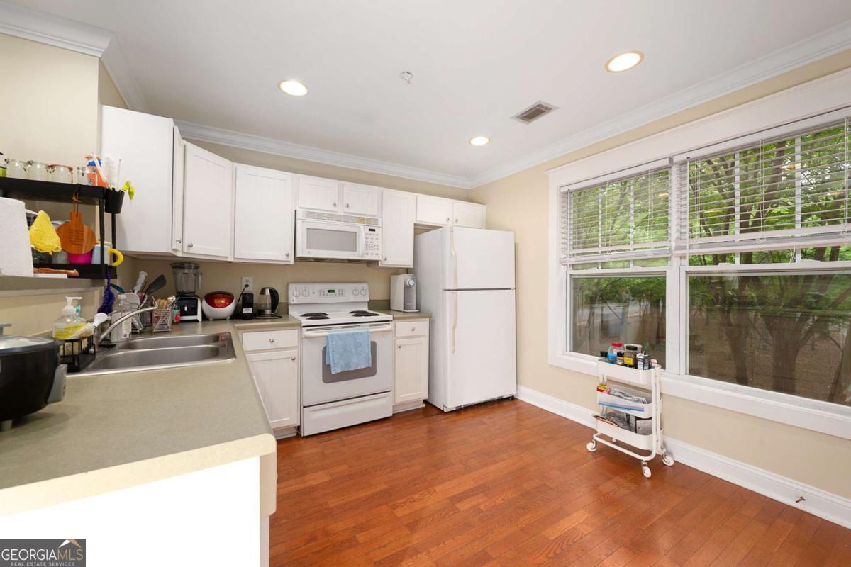 1035 Barnett Shoals RD 628