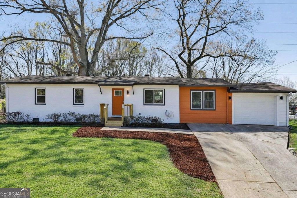 Photo of 3848 Cherokee Trail, Suwanee, GA 30024 (MLS # 10713023)