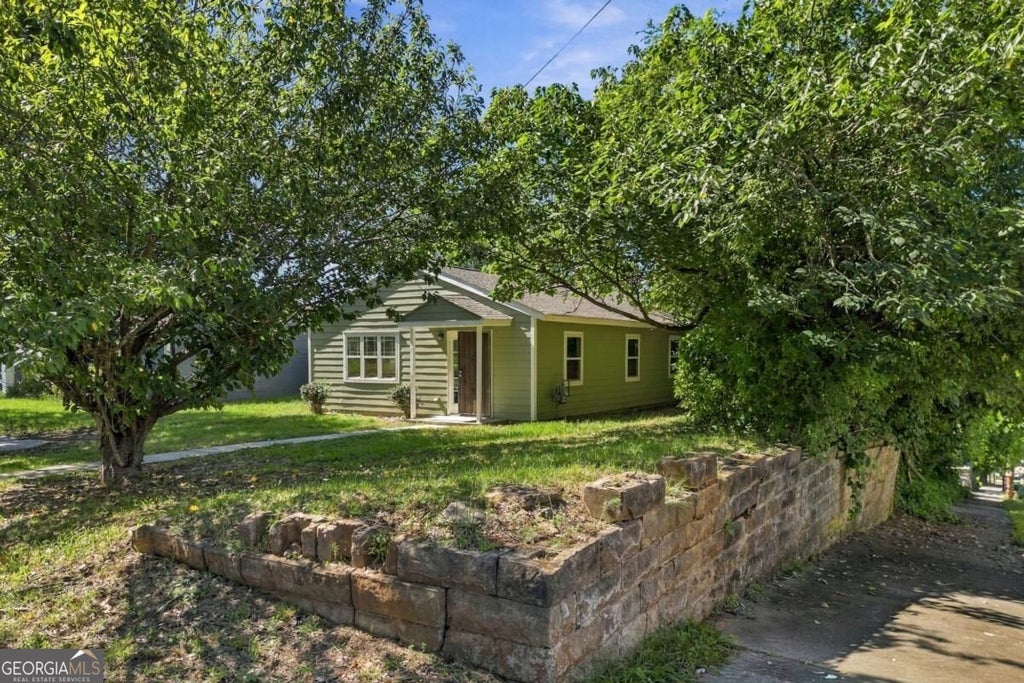 Photo of 787 Grant Terrace SE, Atlanta, GA 30315 (MLS # 10868910)