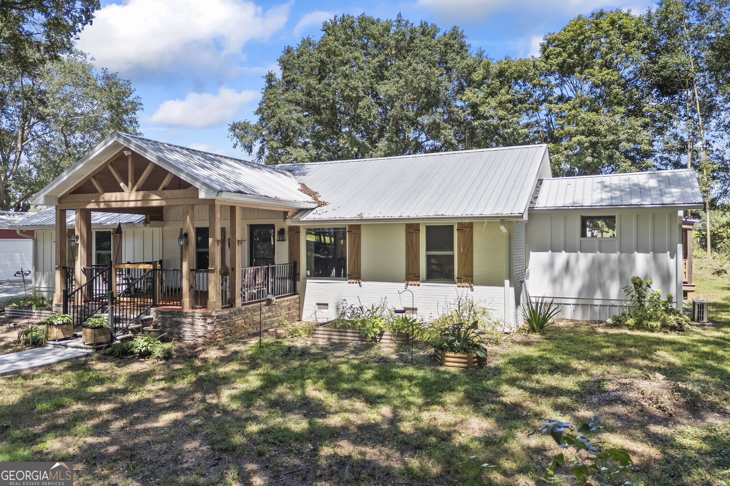 711 Shackelford RD
