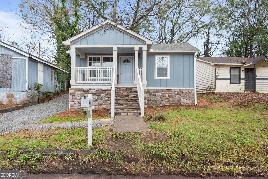 Photo of 7 N Annie Street, Newnan, GA 30263 (MLS # 10653586)