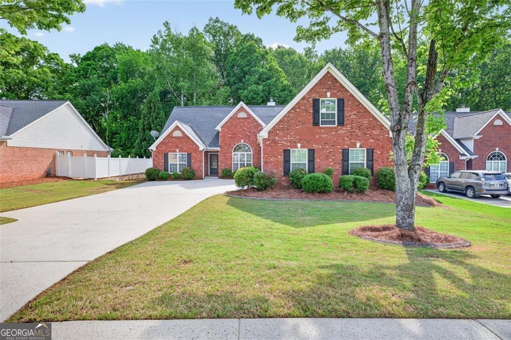 Photo of 514 Grand Ashbury Lane, Buford, GA 30518 (MLS # 10753945)