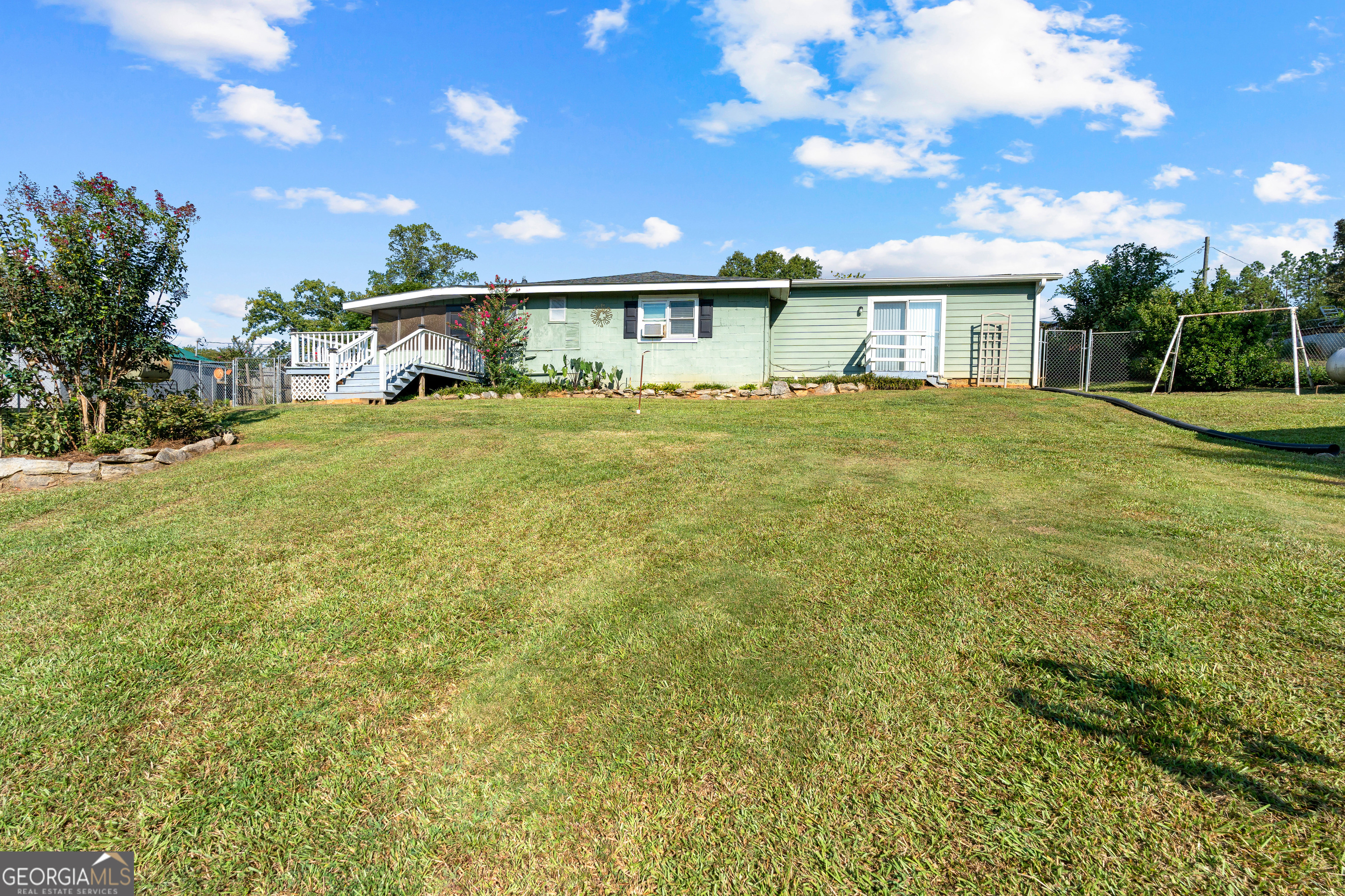 Jackson, Georgia 30233, United States, 3 Bedrooms Bedrooms, ,2 BathroomsBathrooms,Residential,Pending,205799