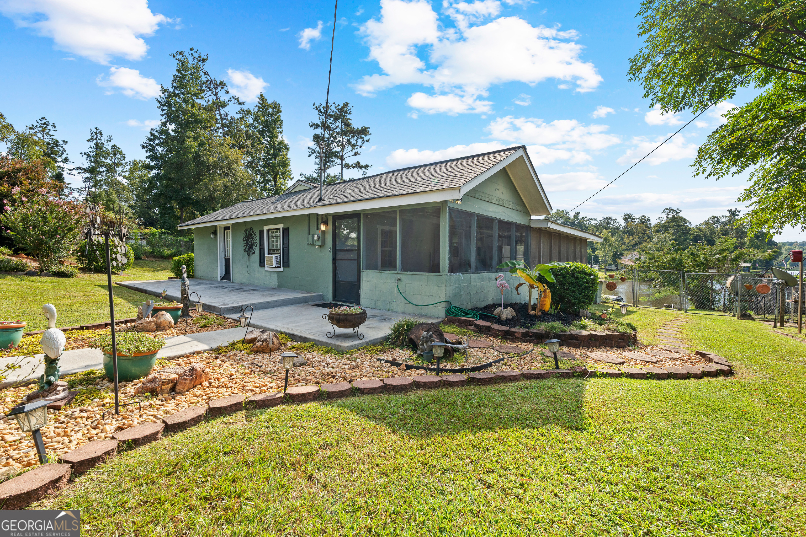 Jackson, Georgia 30233, United States, 3 Bedrooms Bedrooms, ,2 BathroomsBathrooms,Residential,Pending,205799