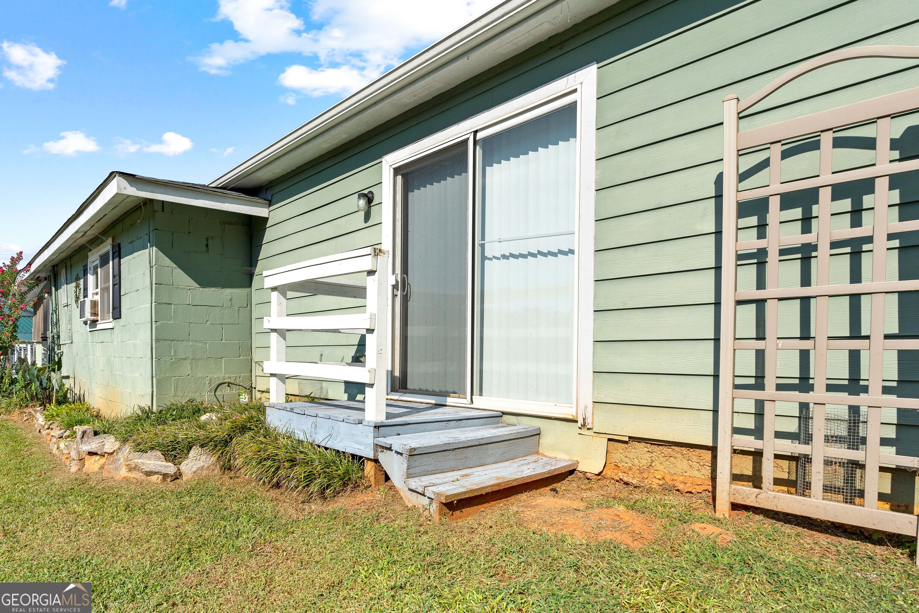 Jackson, Georgia 30233, United States, 3 Bedrooms Bedrooms, ,2 BathroomsBathrooms,Residential,Pending,205799