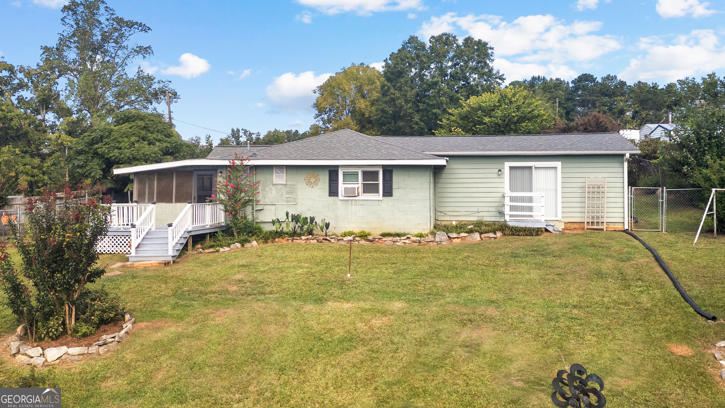 Jackson, Georgia 30233, United States, 3 Bedrooms Bedrooms, ,2 BathroomsBathrooms,Residential,Pending,205799