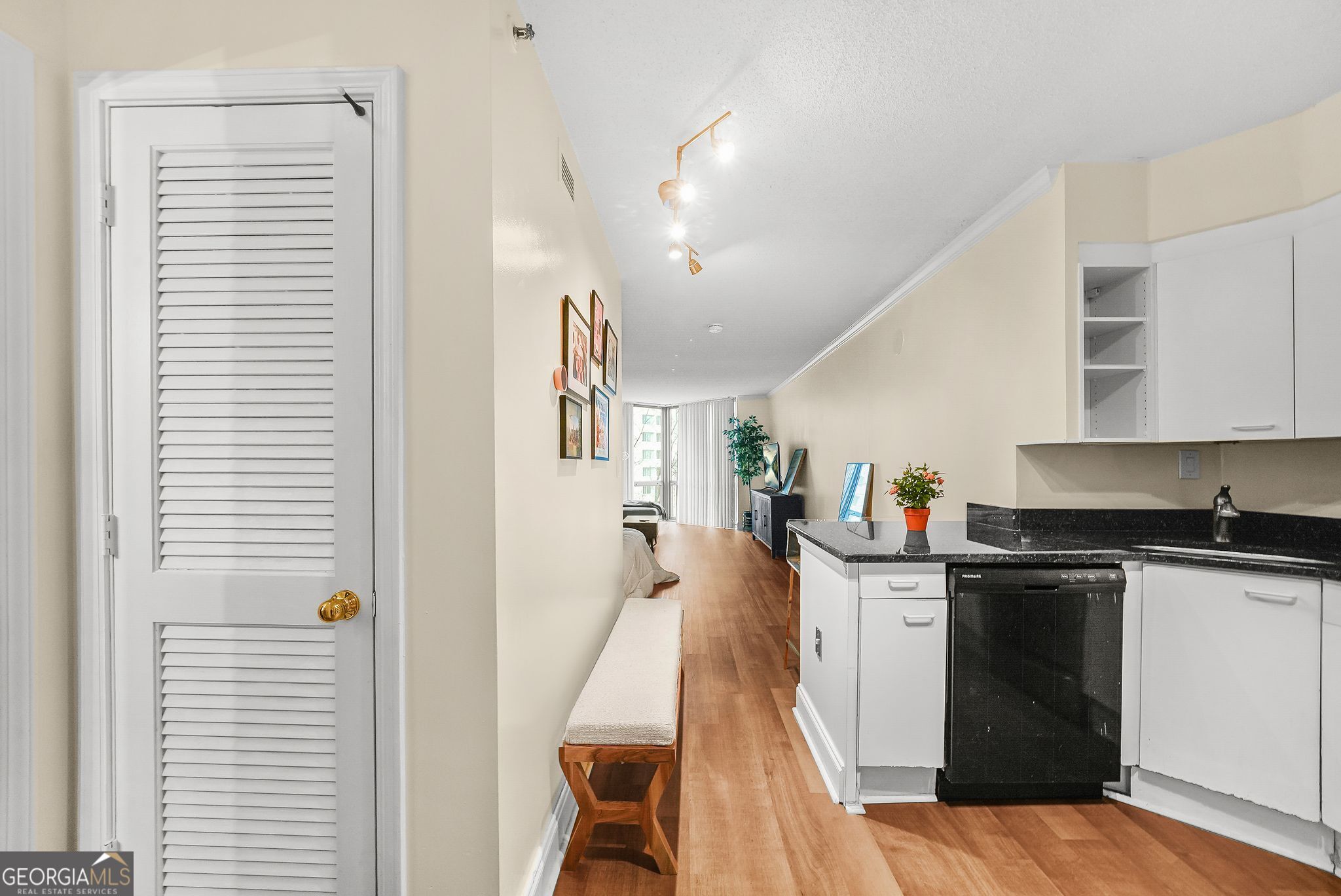 2870 Pharr Court South NW 608