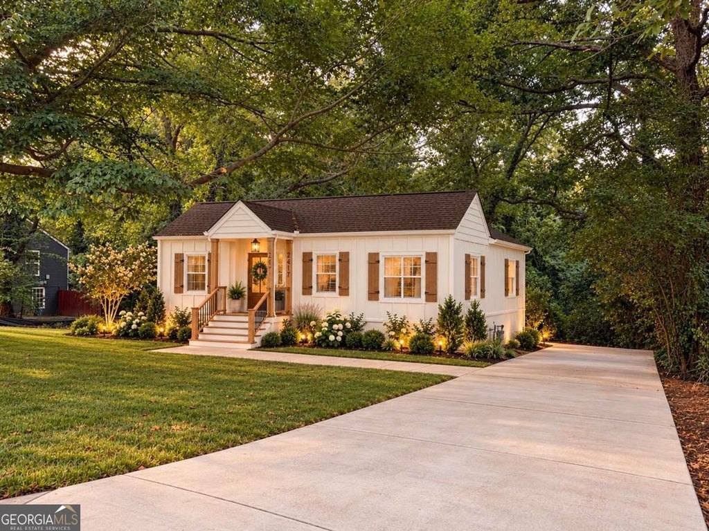 Photo of 2642 Joyce Avenue, Decatur, GA 30032 (MLS # 10880175)