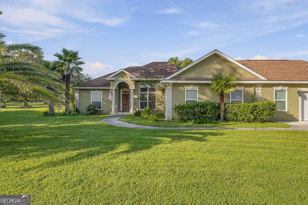 Photo of 65 Silver Bluff Drive, Brunswick, GA 31523 (MLS # 10868428)