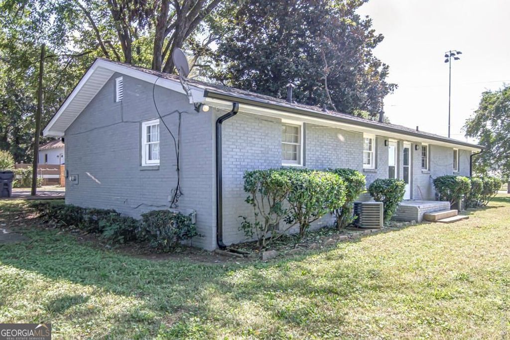 Photo of 1455 Bryan Avenue #B, Atlanta, GA 30344 (MLS # 10765467)