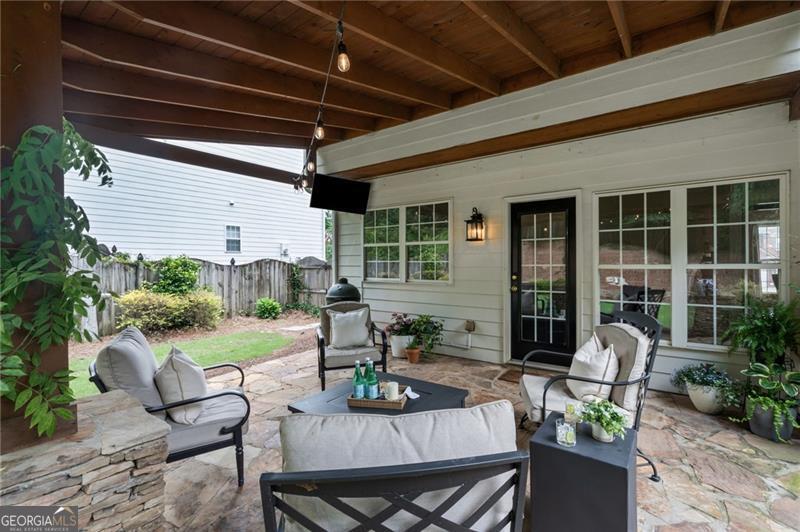 735 Mountclaire DR