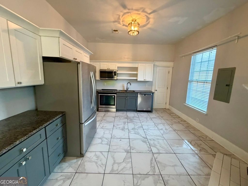 Photo of 210 Tennessee Avenue SW, Atlanta, GA 30315 (MLS # 10698427)