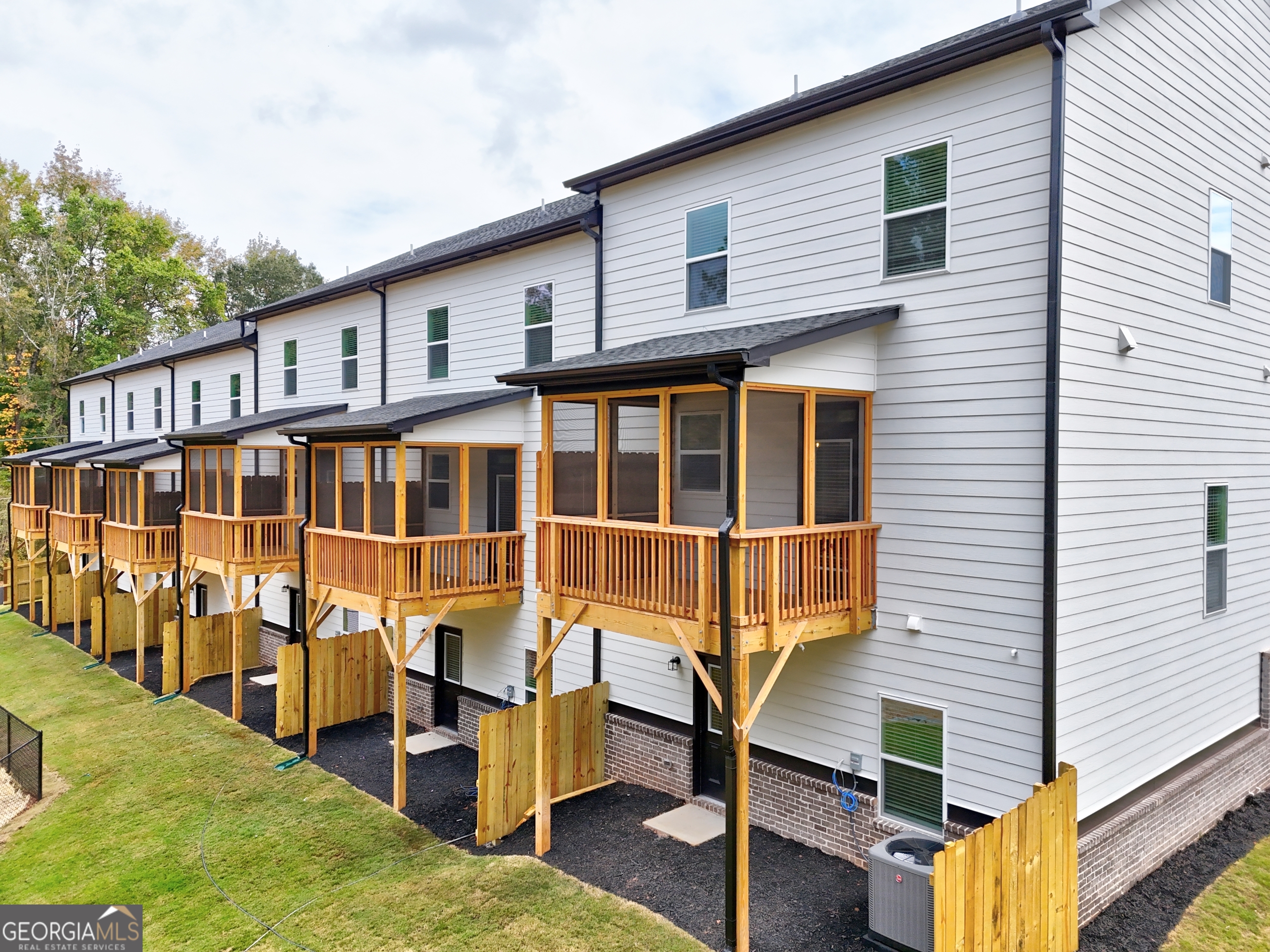 5709 Urban Village WAY 29