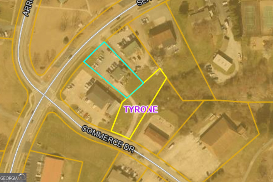 927 Senoia RD