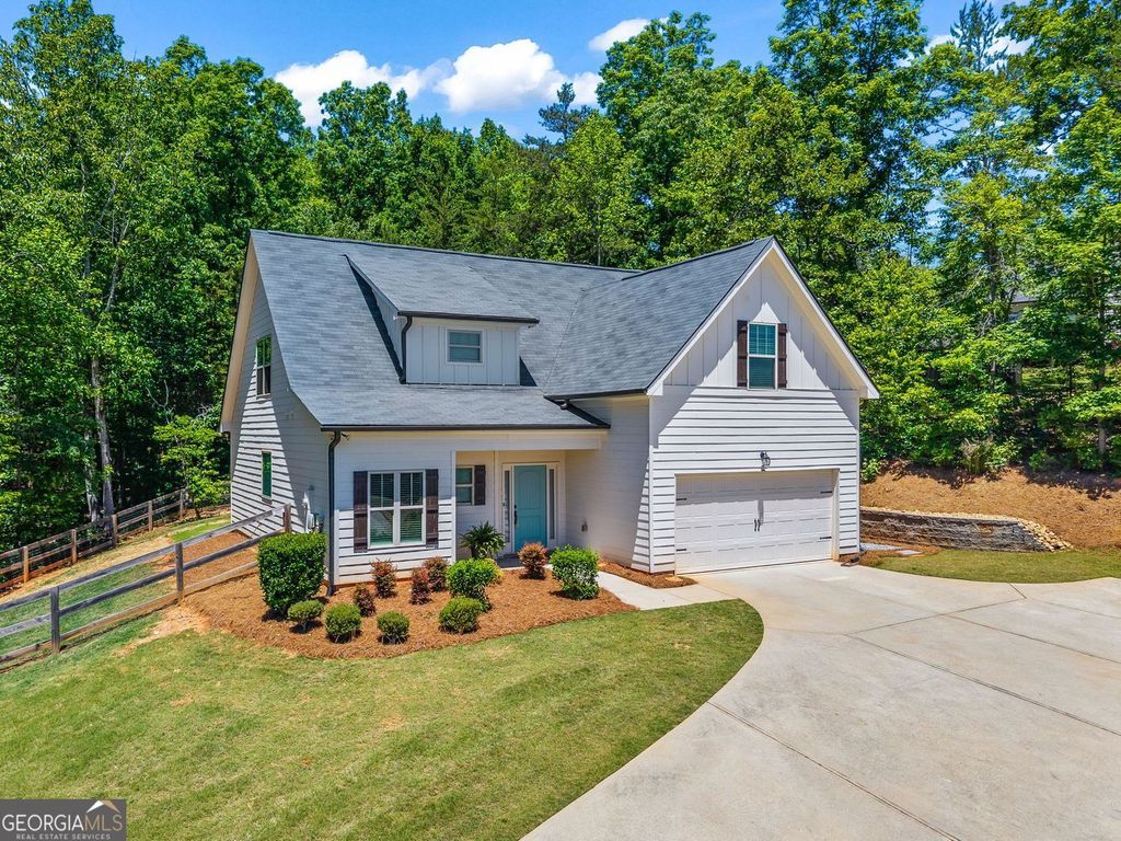 Photo of 331 Bryndemere Drive, Dawsonville, GA 30534 (MLS # 10765470)