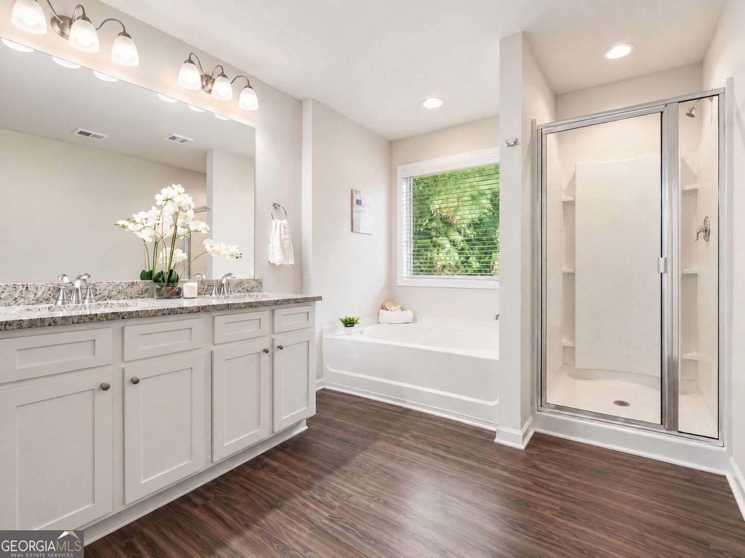102 Mirage CT