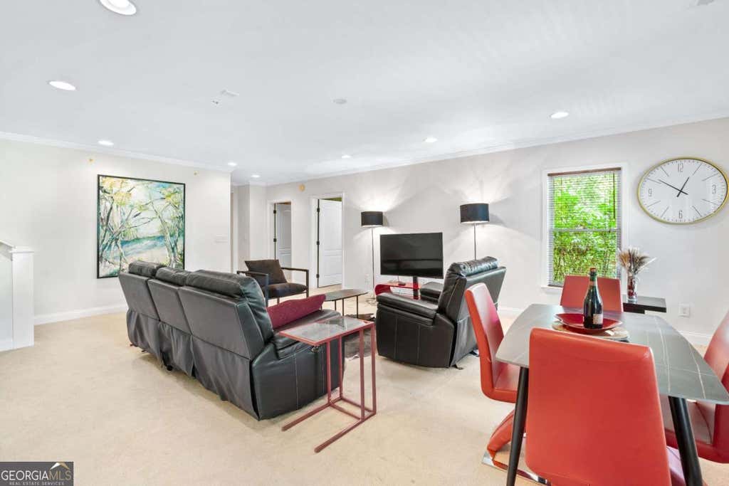 Photo of 4260 Beverly Lane NE, Atlanta, GA 30342 (MLS # 10785535)