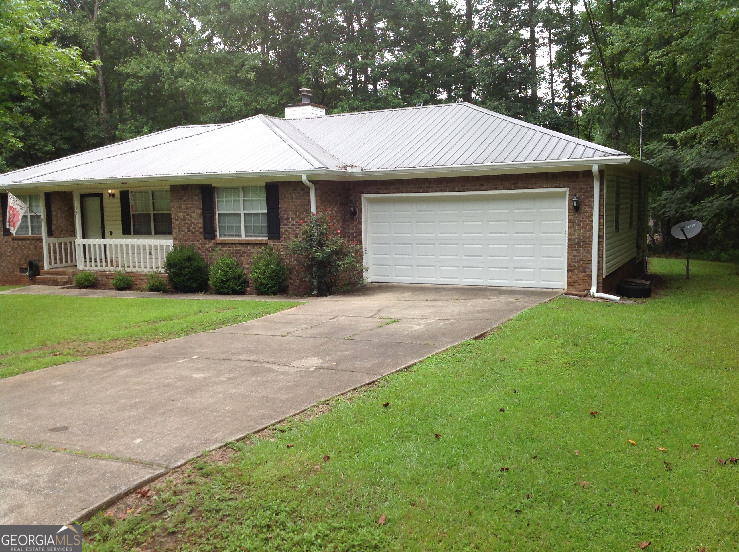 35 Woodland DR