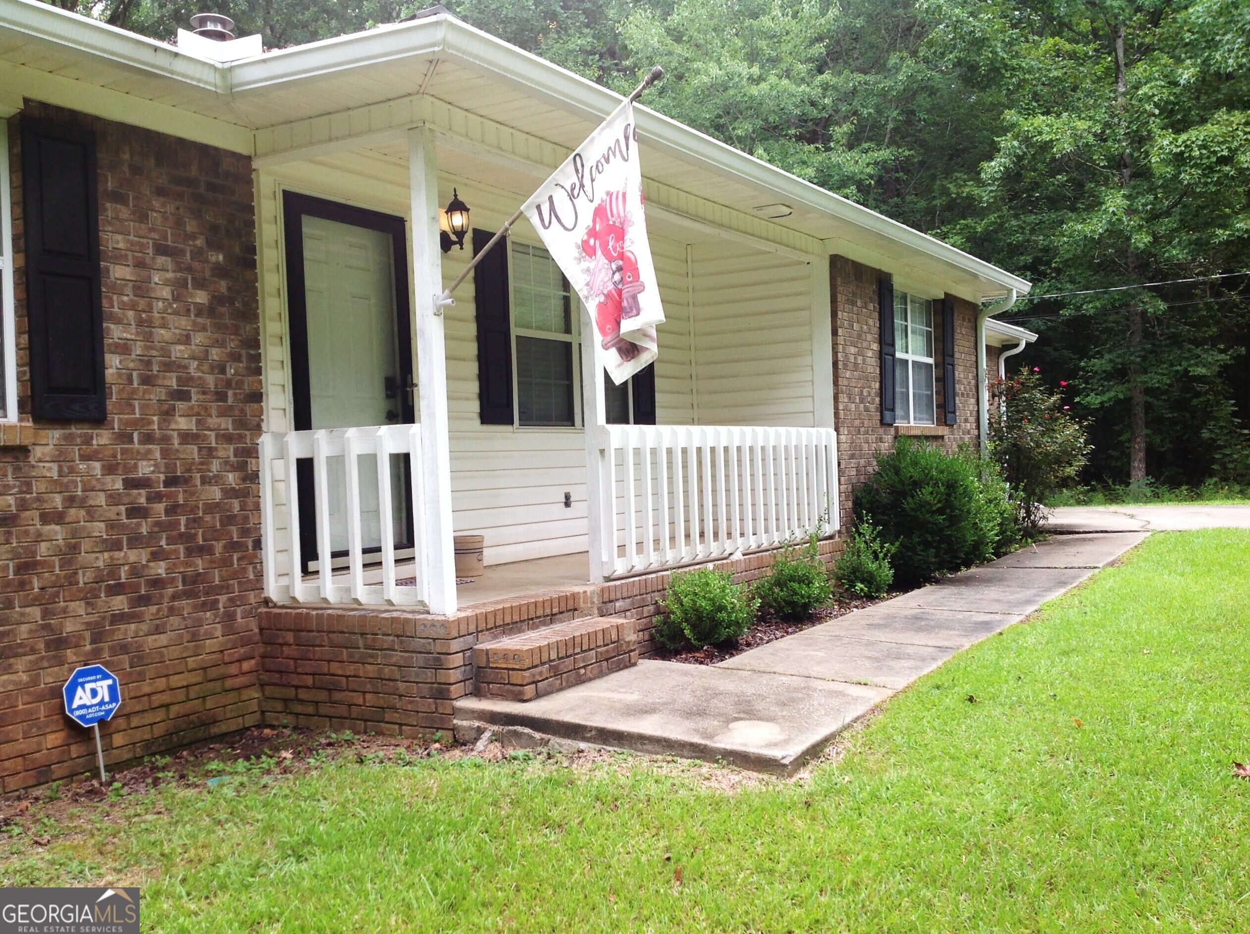 35 Woodland DR