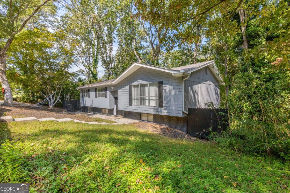 2276 SKYLINE DR