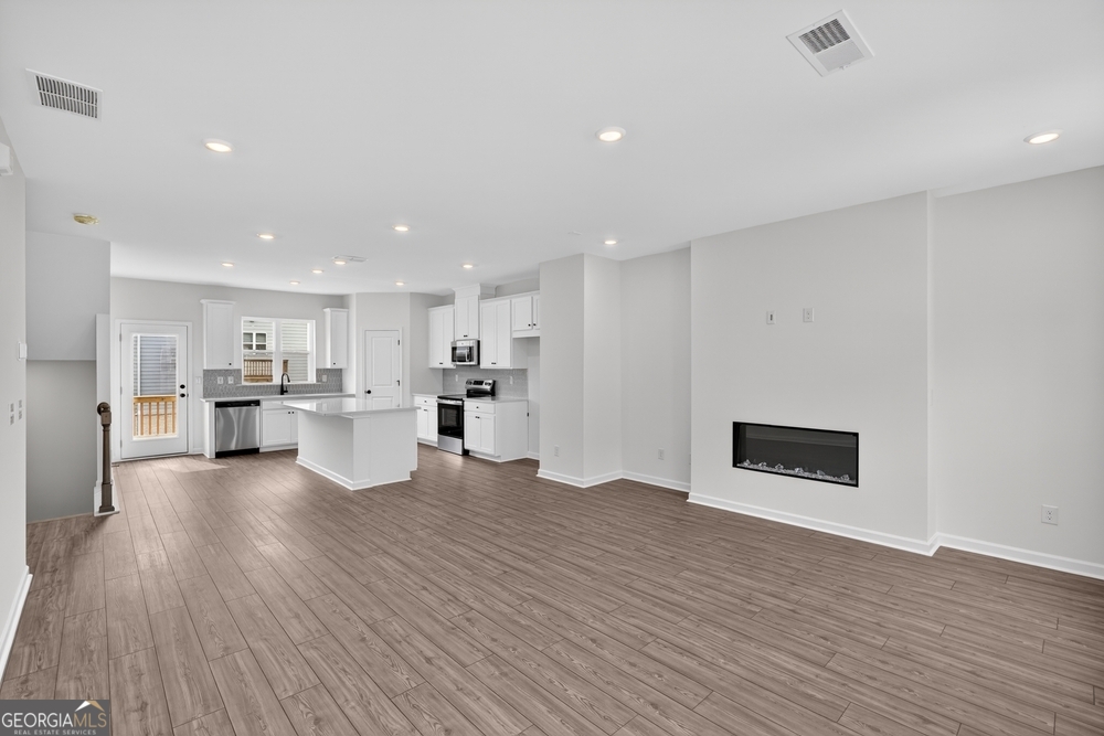5821 Schelton PL SE