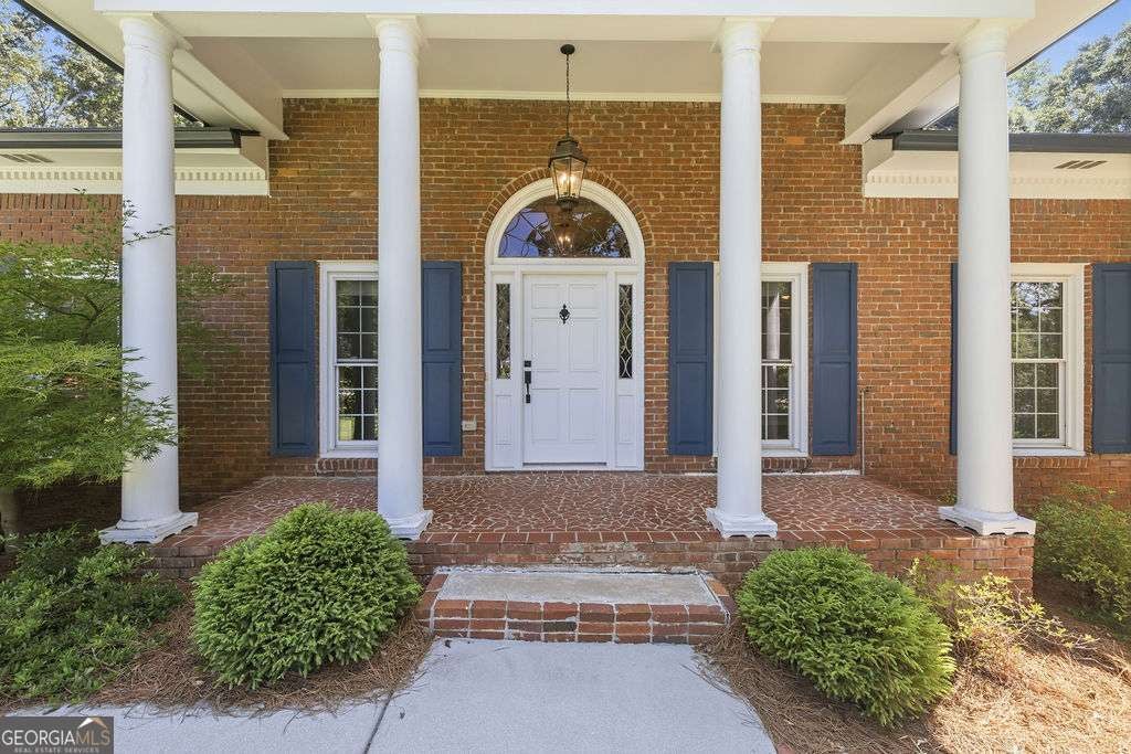 Photo of 5607 Coronation Court, Dunwoody, GA 30338 (MLS # 10805438)