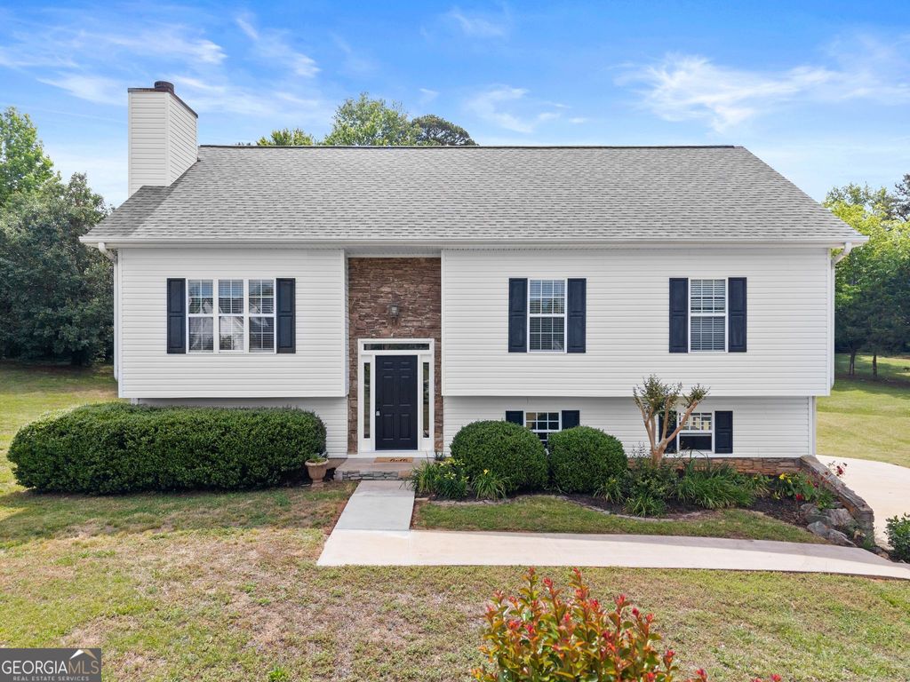 Photo of 6201 Green Mountain Lane, Clermont, GA 30527 (MLS # 10765439)