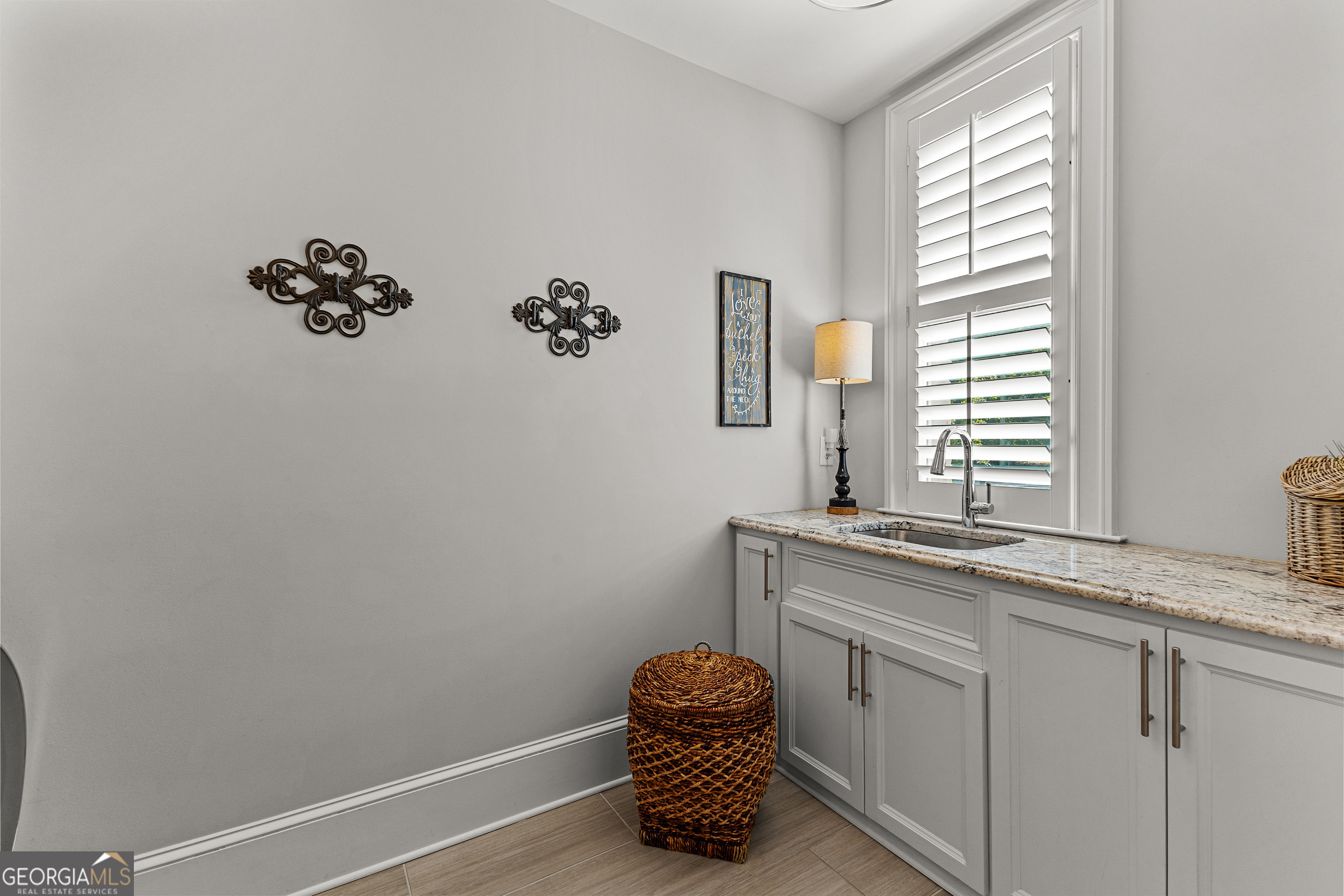 Fayetteville, Georgia 30215, United States, 5 Bedrooms Bedrooms, ,6 BathroomsBathrooms,Residential,Active,205269