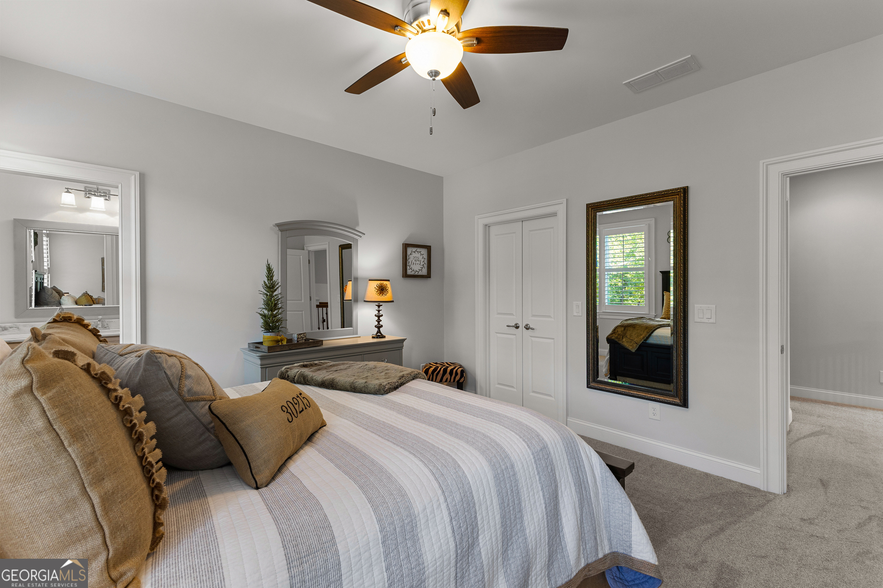 Fayetteville, Georgia 30215, United States, 5 Bedrooms Bedrooms, ,6 BathroomsBathrooms,Residential,Active,205269