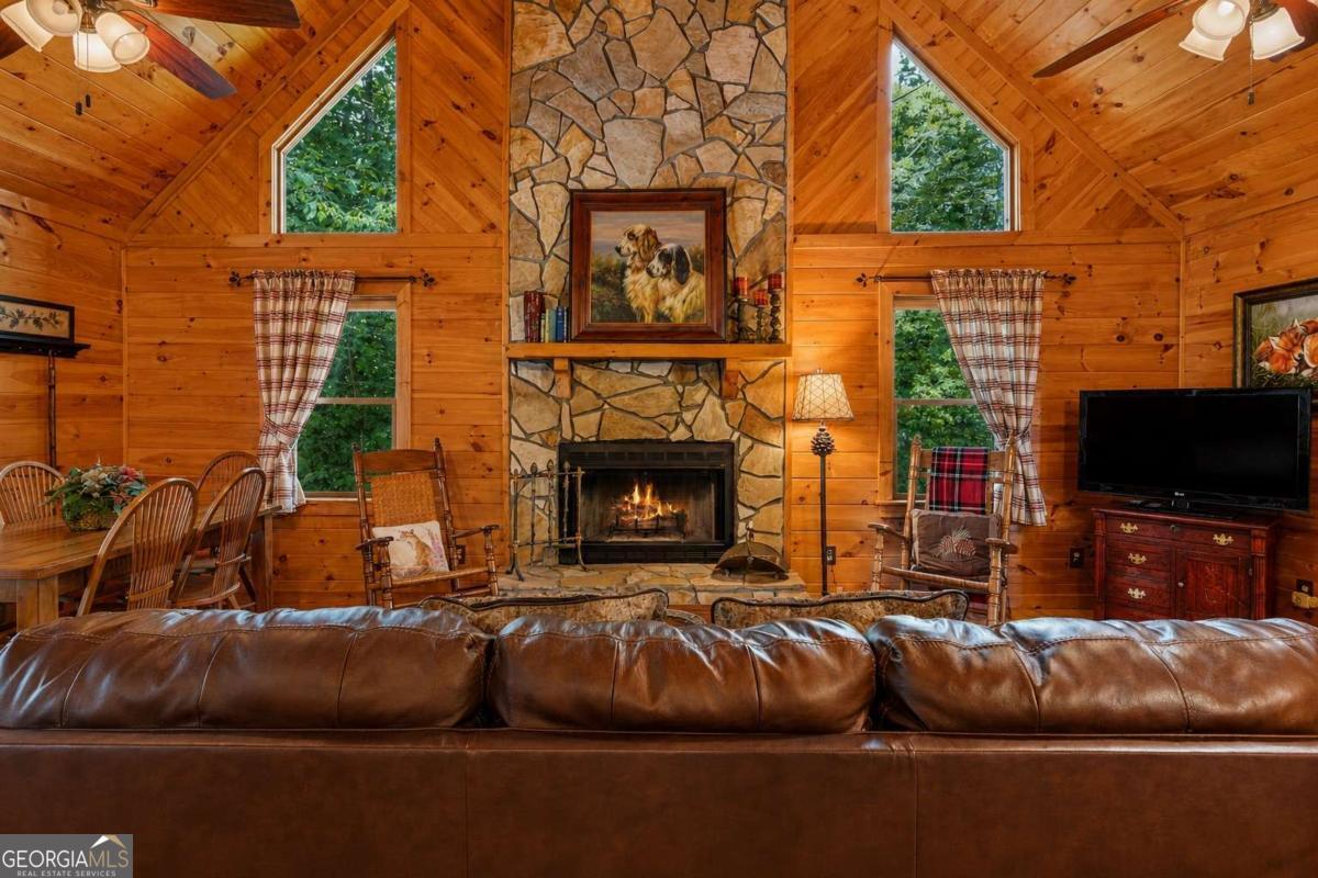 801 Davenport Mountain RD