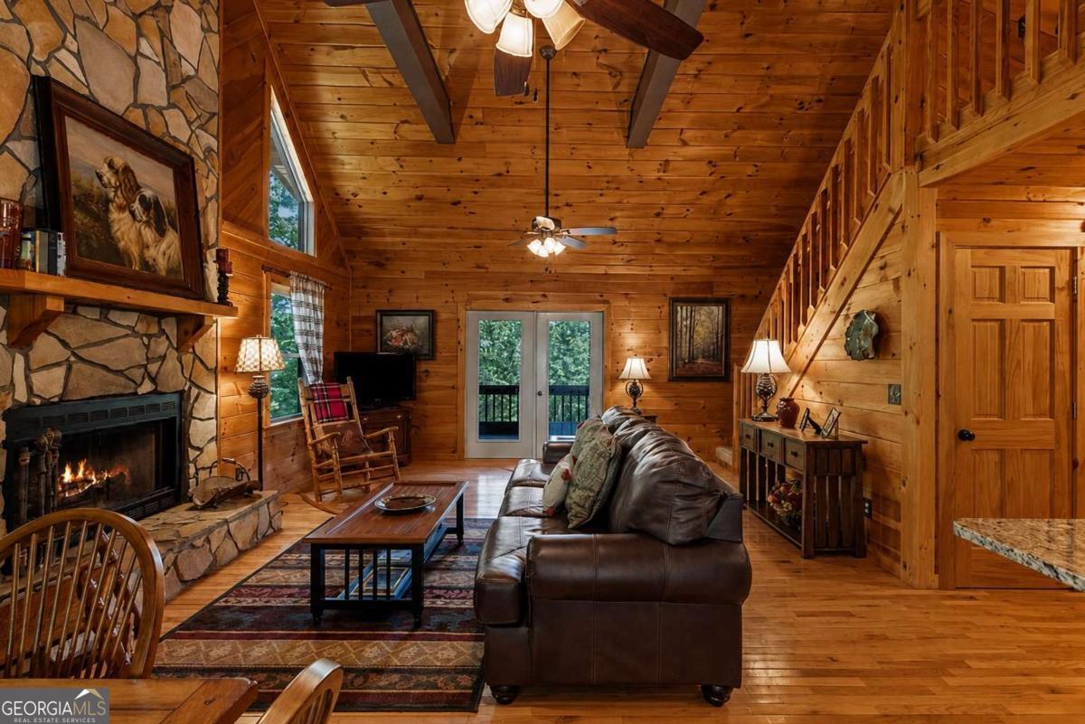 801 Davenport Mountain RD