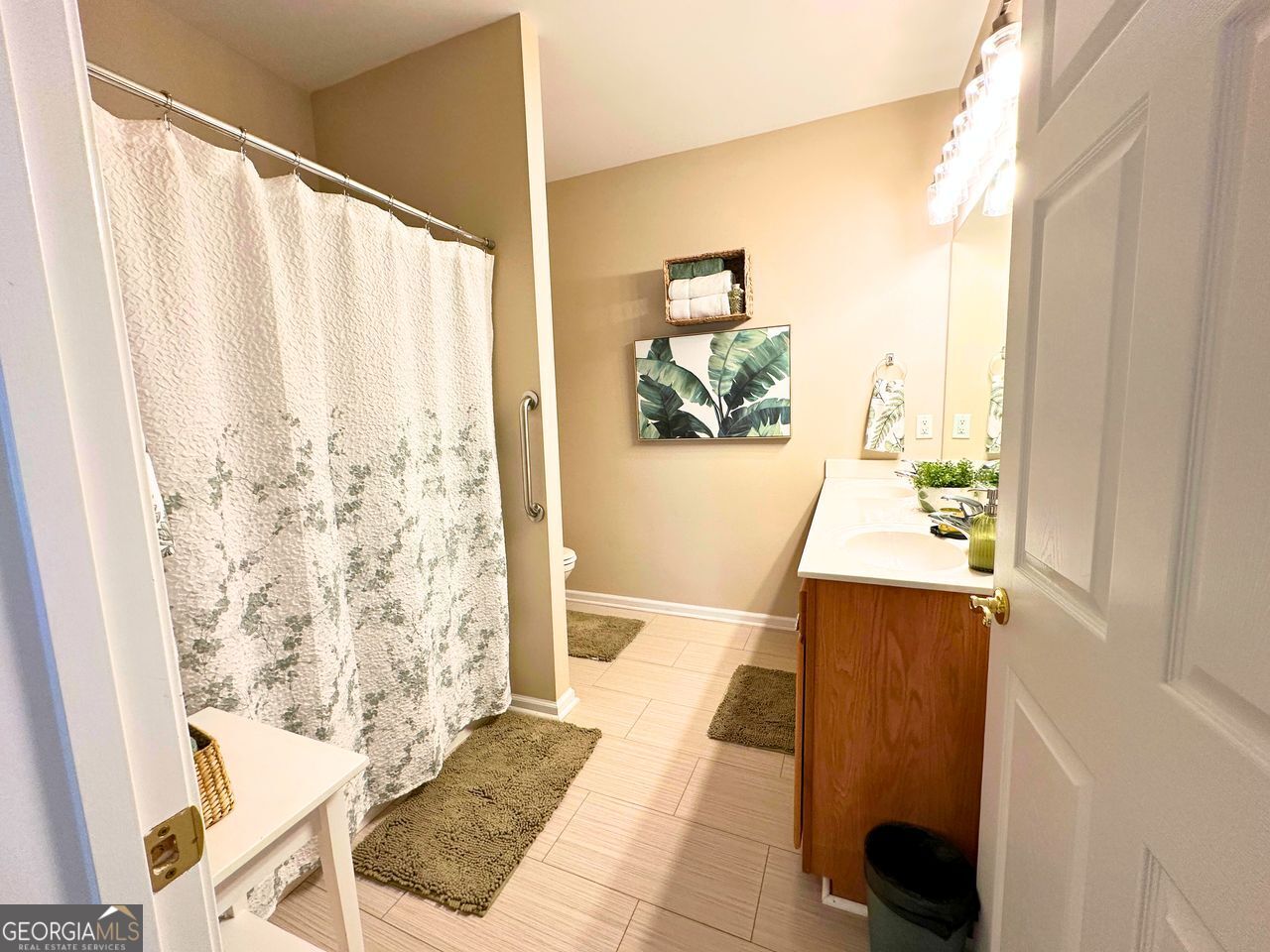 Friendship Corners - Residential