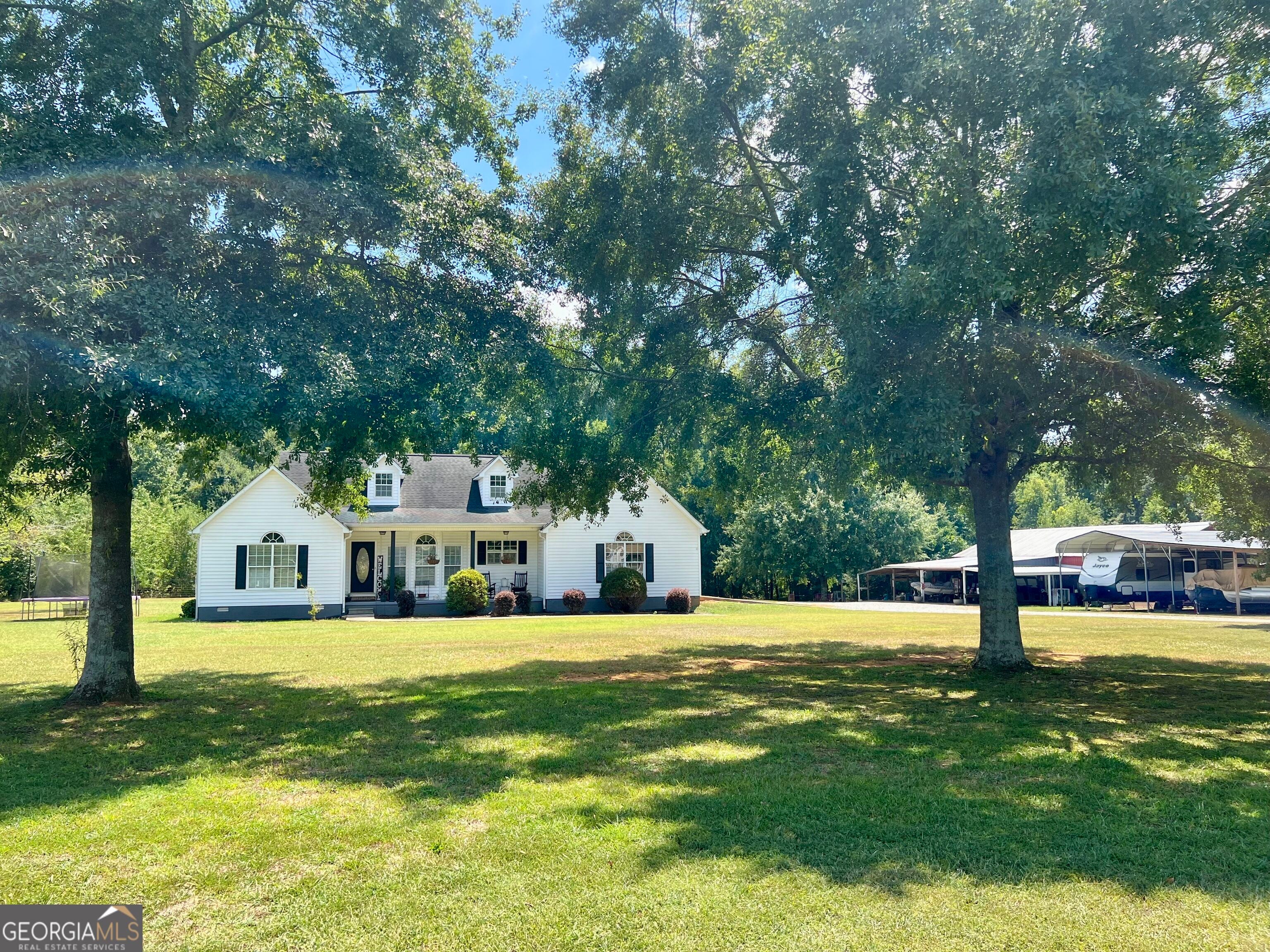 476 Clover AVE