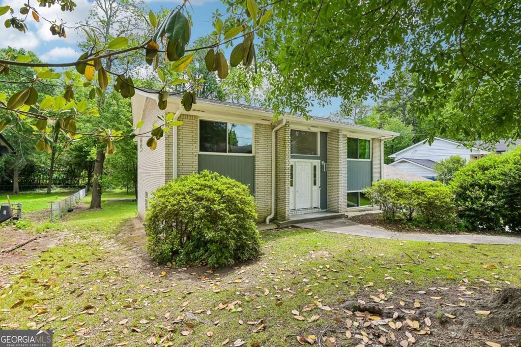 Photo of 3825 Leander Court, Tucker, GA 30084 (MLS # 10769488)
