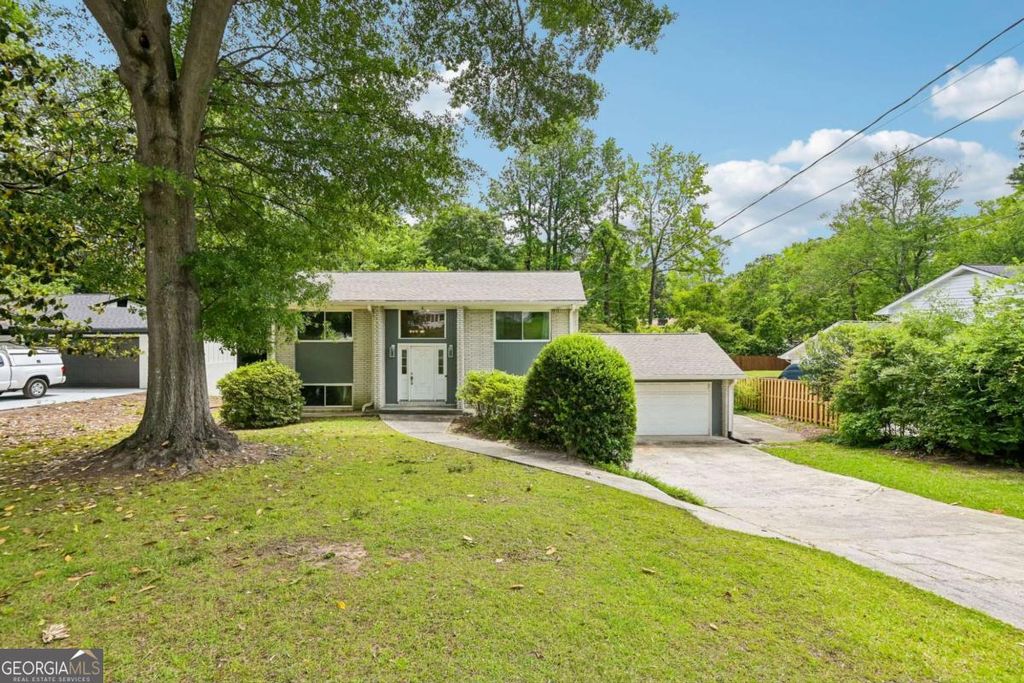 Photo of 3825 Leander Court, Tucker, GA 30084 (MLS # 10769488)