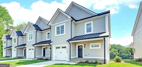 778-C Main ST Hiawassee GA 30546