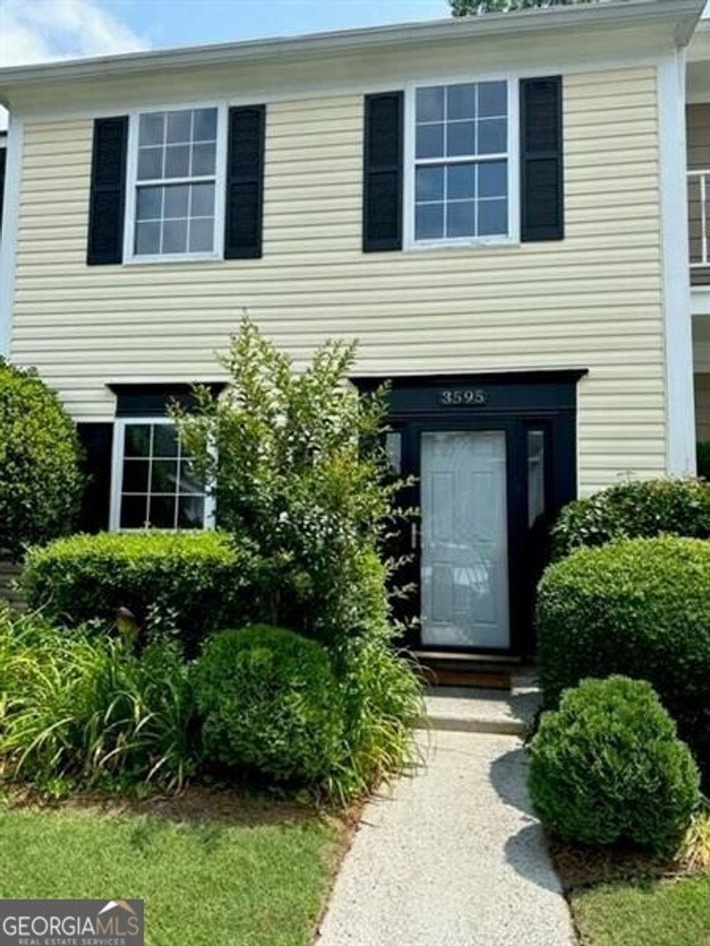 Photo of 3595 Monticello Commons, Peachtree Corners, GA 30092 (MLS # 10706890)