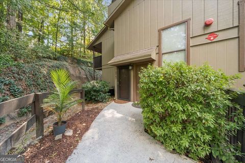 2707 Cumberland CT SE Smyrna GA 30080