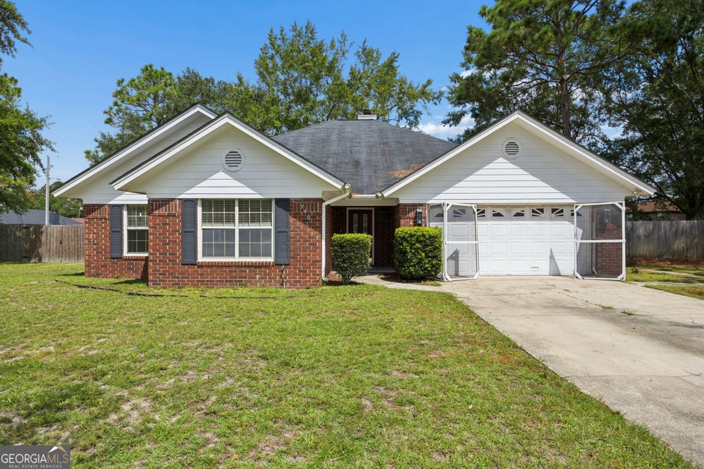 Photo of 940 Hunters Run Road, Hinesville, GA 31313 (MLS # 10846896)