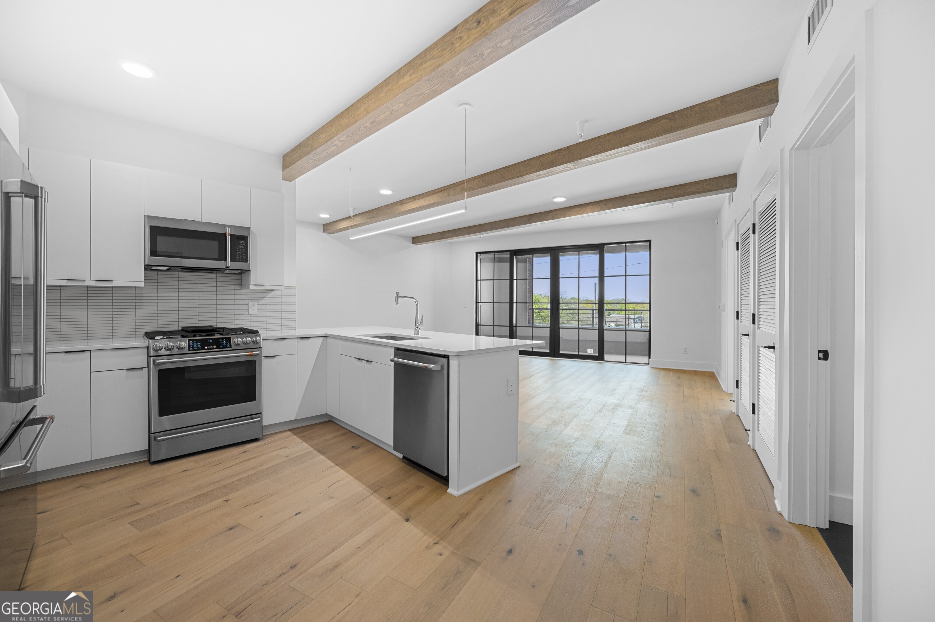 Atlanta, Georgia 30313, United States, 1 Bedroom Bedrooms, ,1 BathroomBathrooms,Residential,Active,46079