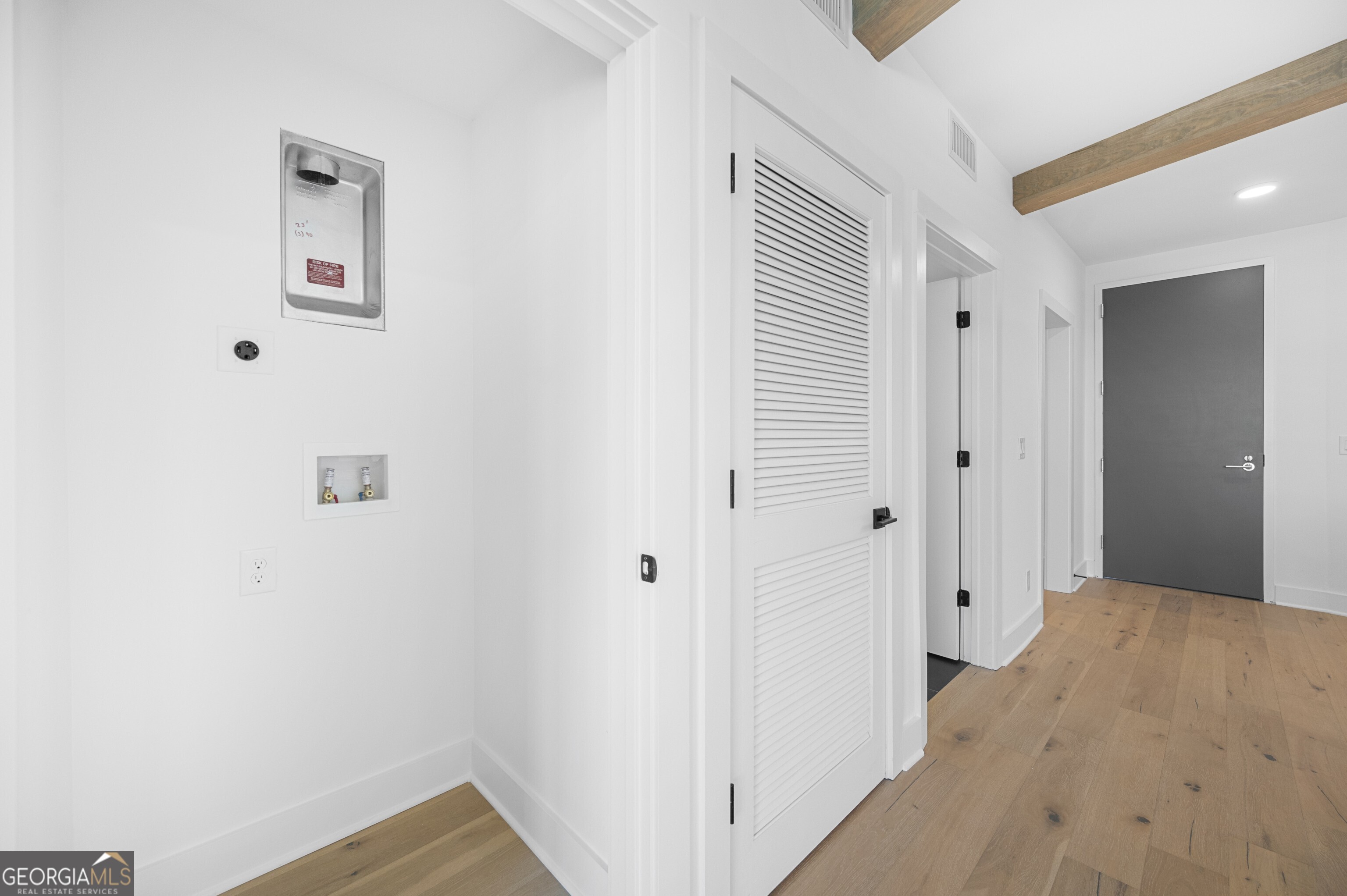 Atlanta, Georgia 30313, United States, 1 Bedroom Bedrooms, ,1 BathroomBathrooms,Residential,Active,46079