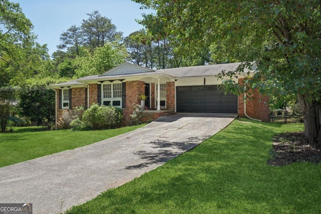 Photo of 119 Kelso Drive SW, Atlanta, GA 30310 (MLS # 10758886)