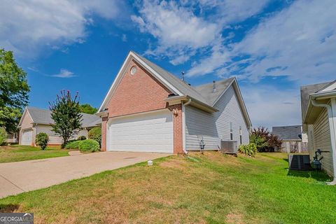 2494 Hillvale CIR Lithonia GA 30058