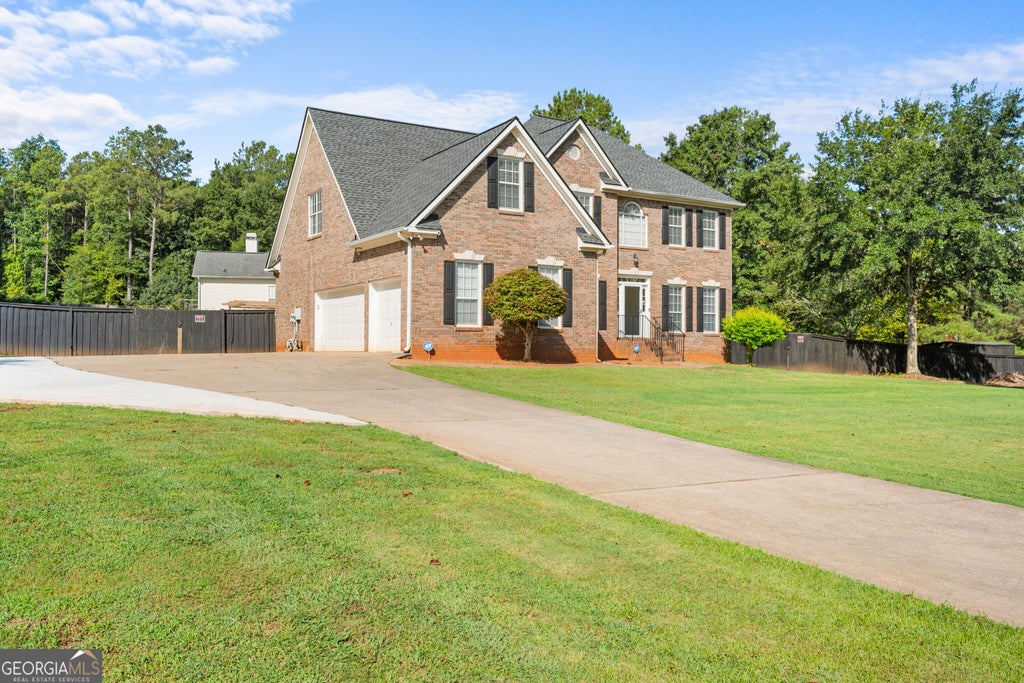 Photo of 207 Arthur Drive, McDonough, GA 30252 (MLS # 10837707)