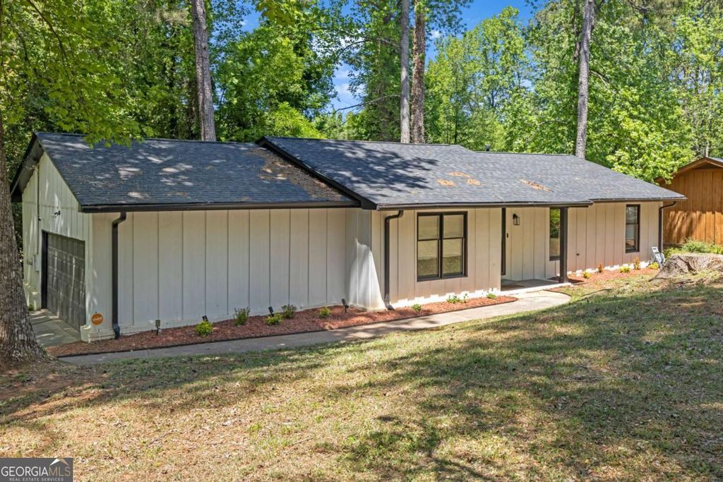 Photo of 3353 Idlecreek Way #18, Decatur, GA 30034 (MLS # 10736467)