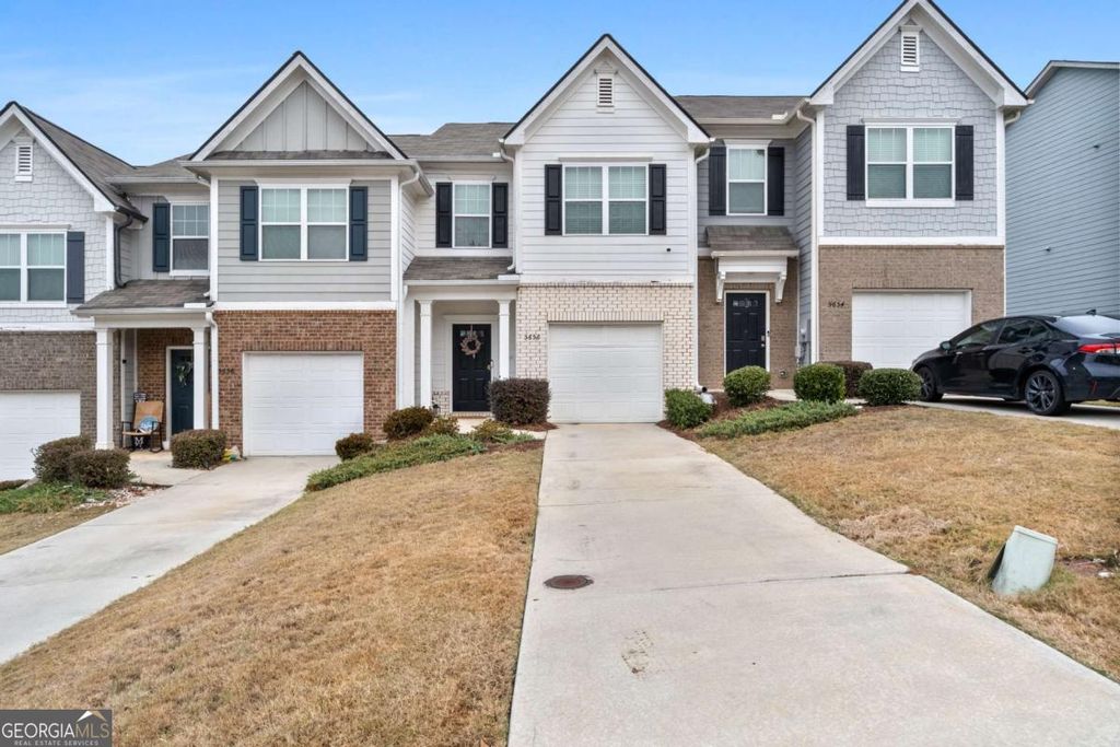 Photo of 5656 UNION POINTE Drive, Union City, GA 30291 (MLS # 10652058)