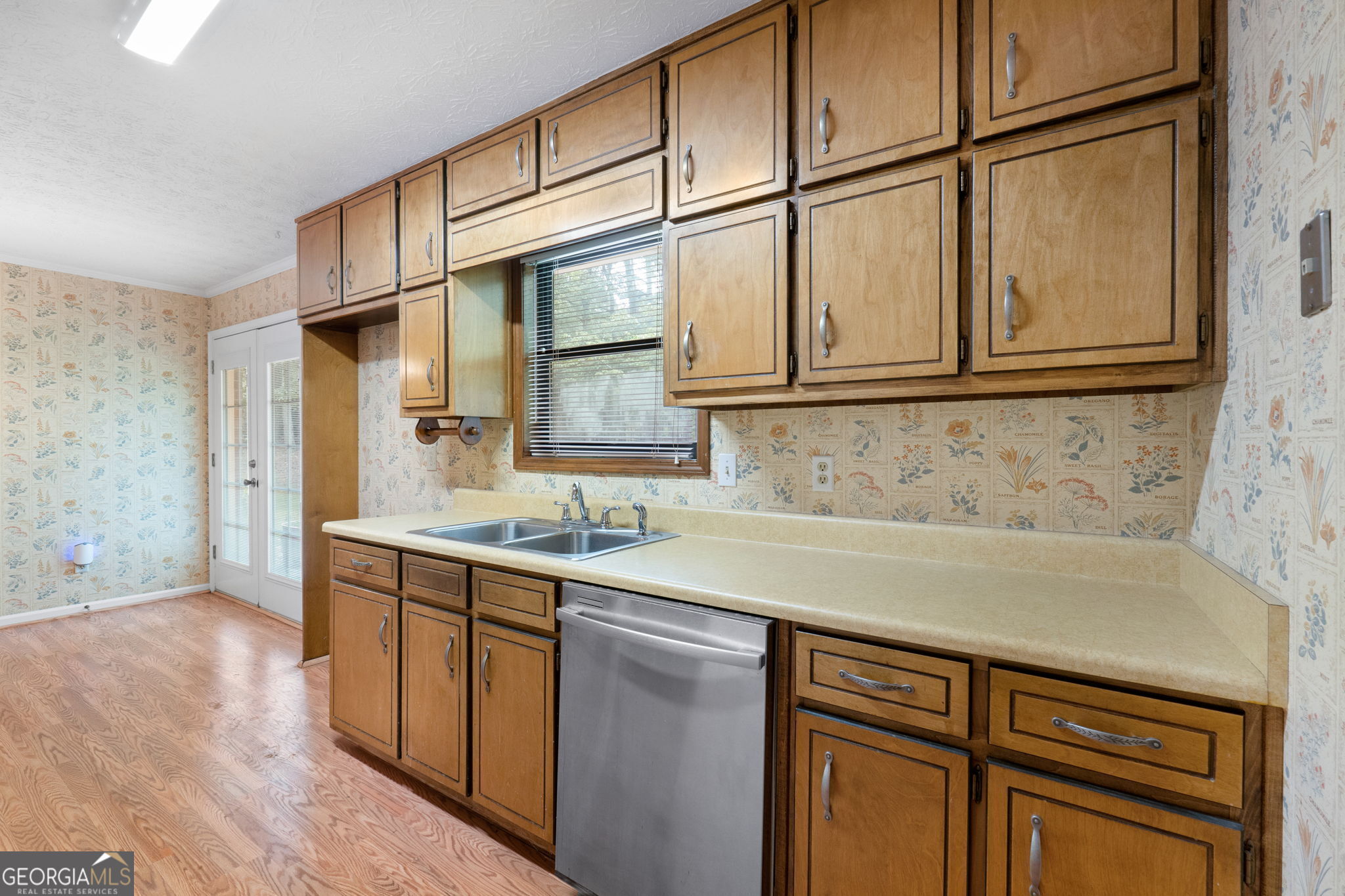 Fayetteville, Georgia 30214, United States, 3 Bedrooms Bedrooms, ,2 BathroomsBathrooms,Residential,Pending,130215